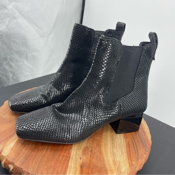 Franco Sarto Waxton Black Ankle Boots snake patent heel Sz 9 - Picture 3 of 8